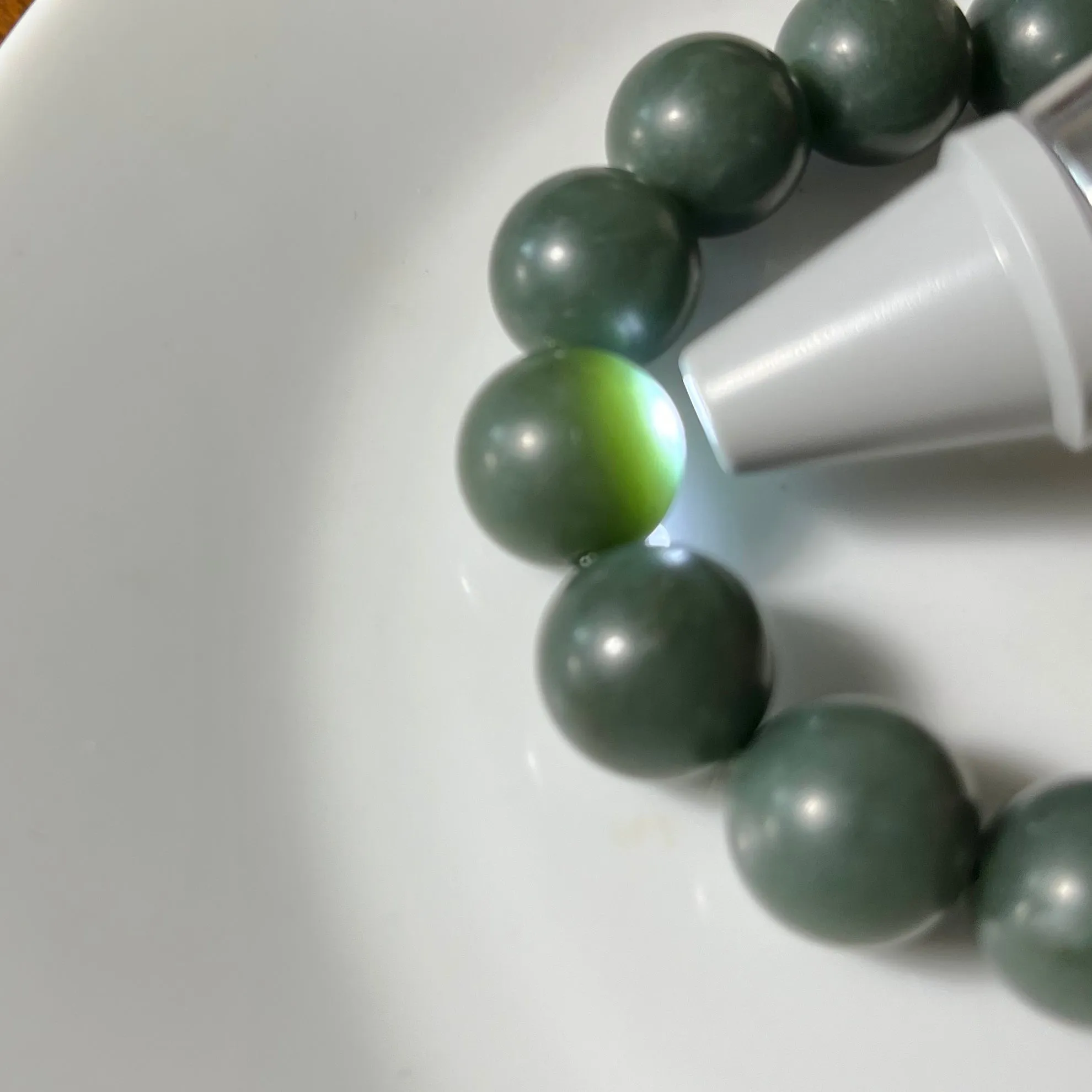 Certified Qinghai Green Hetian Jade nephrite jade Bracelet - 12 mm beads 6.75 inches