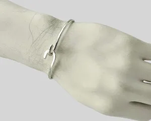 CUFF WITH CLASP
