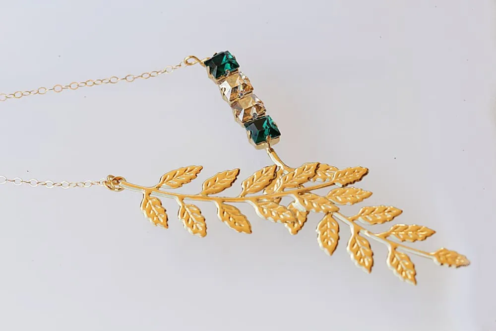 EMERALD CRYSTAL NECKLACE
