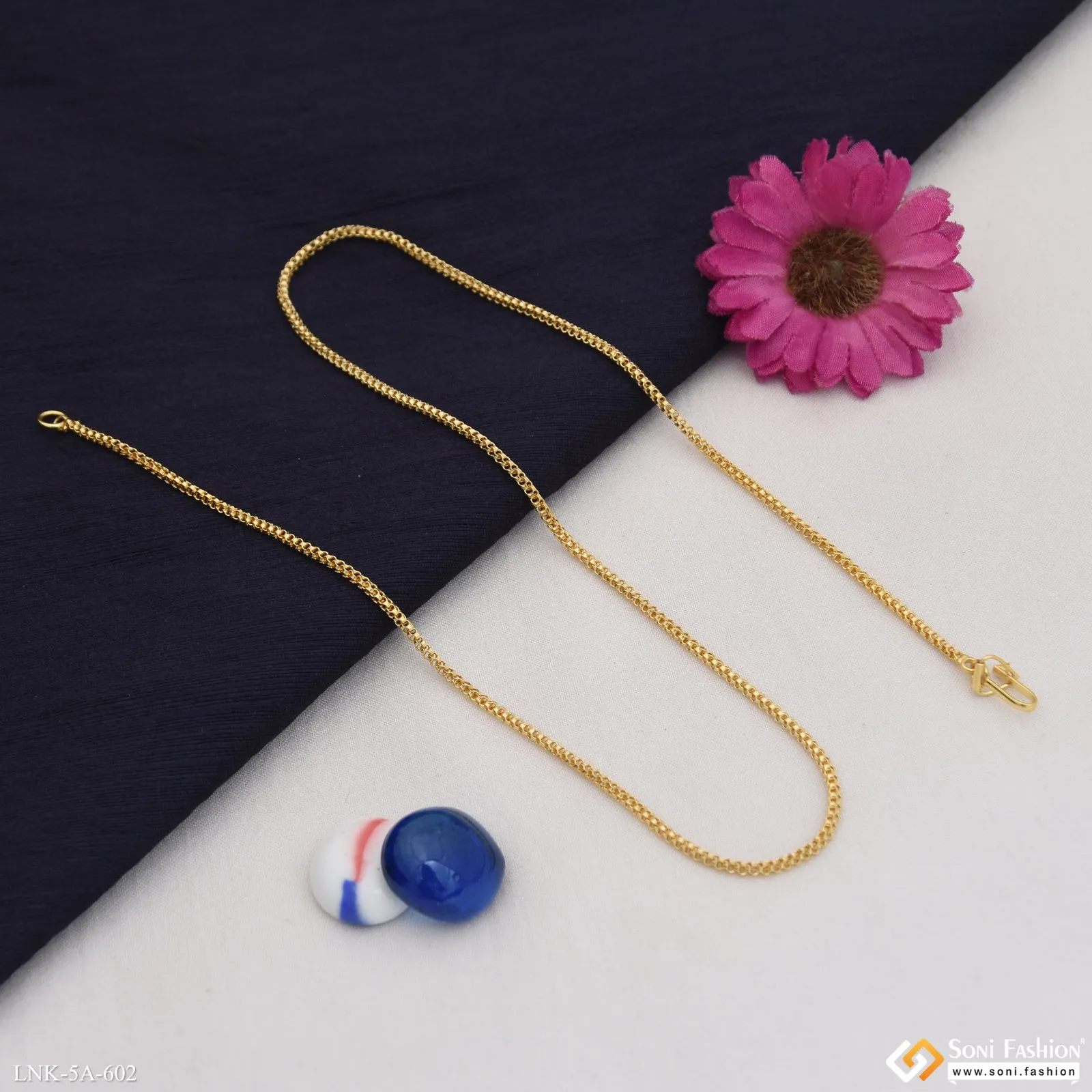 Eye-Catching Design Gold Plated Chain for Ladies - Style A602