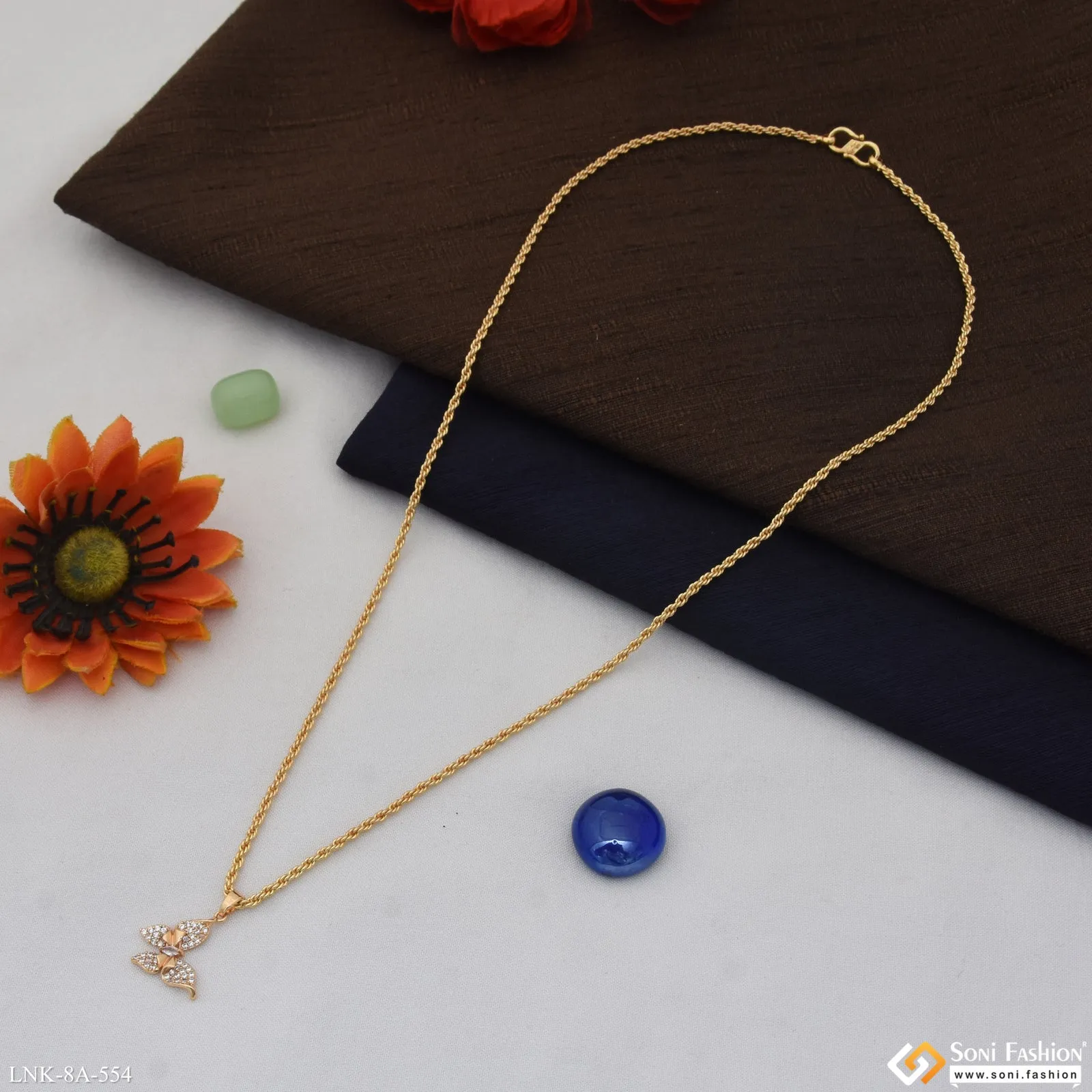 Gorgeous Design Gold Plated Chain Pendant for Ladies - Style A554