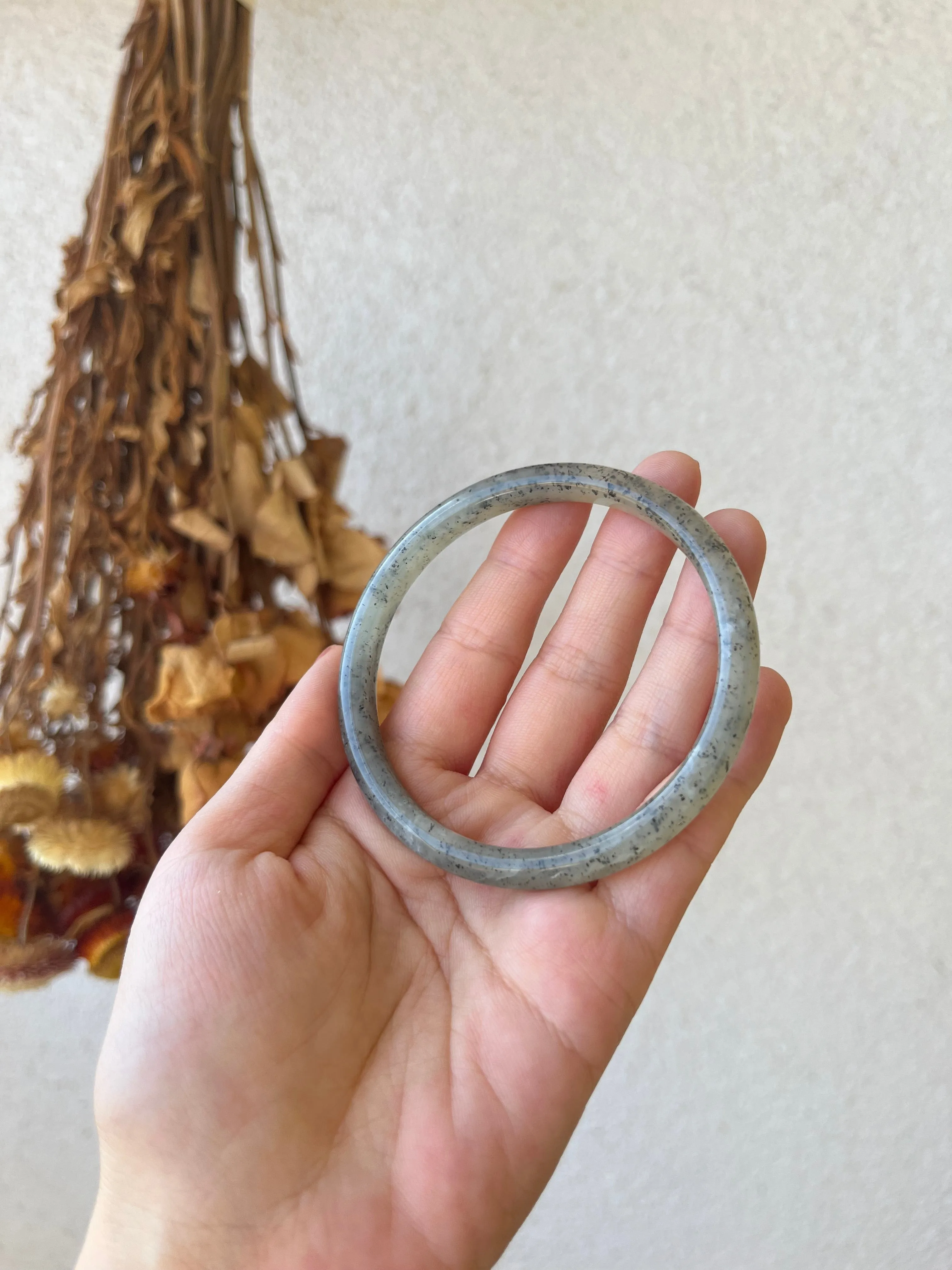 Hetian Qinghua Jade Slim Bangle 60mm, 和田青花细圆条手镯