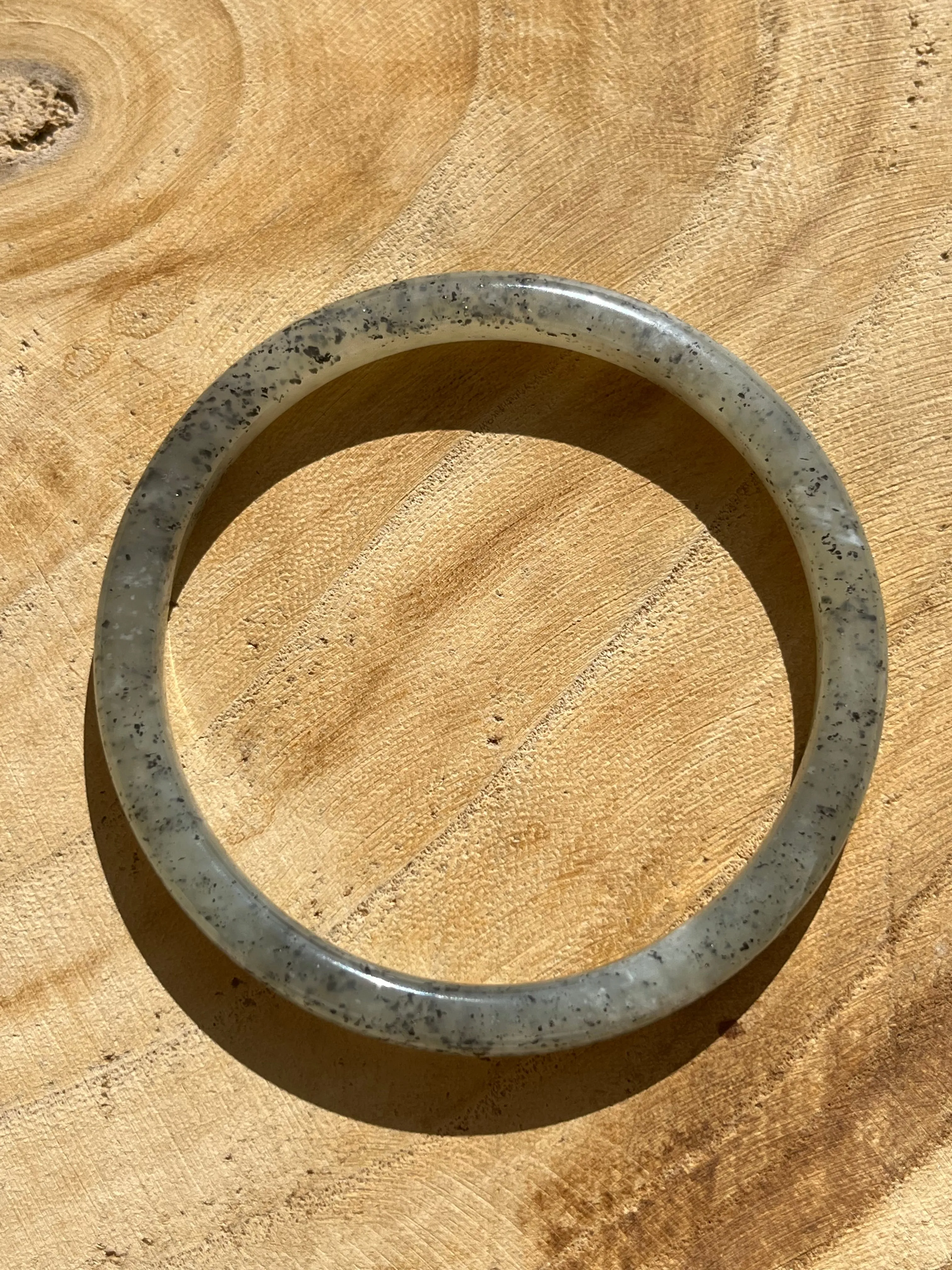 Hetian Qinghua Jade Slim Bangle 60mm, 和田青花细圆条手镯