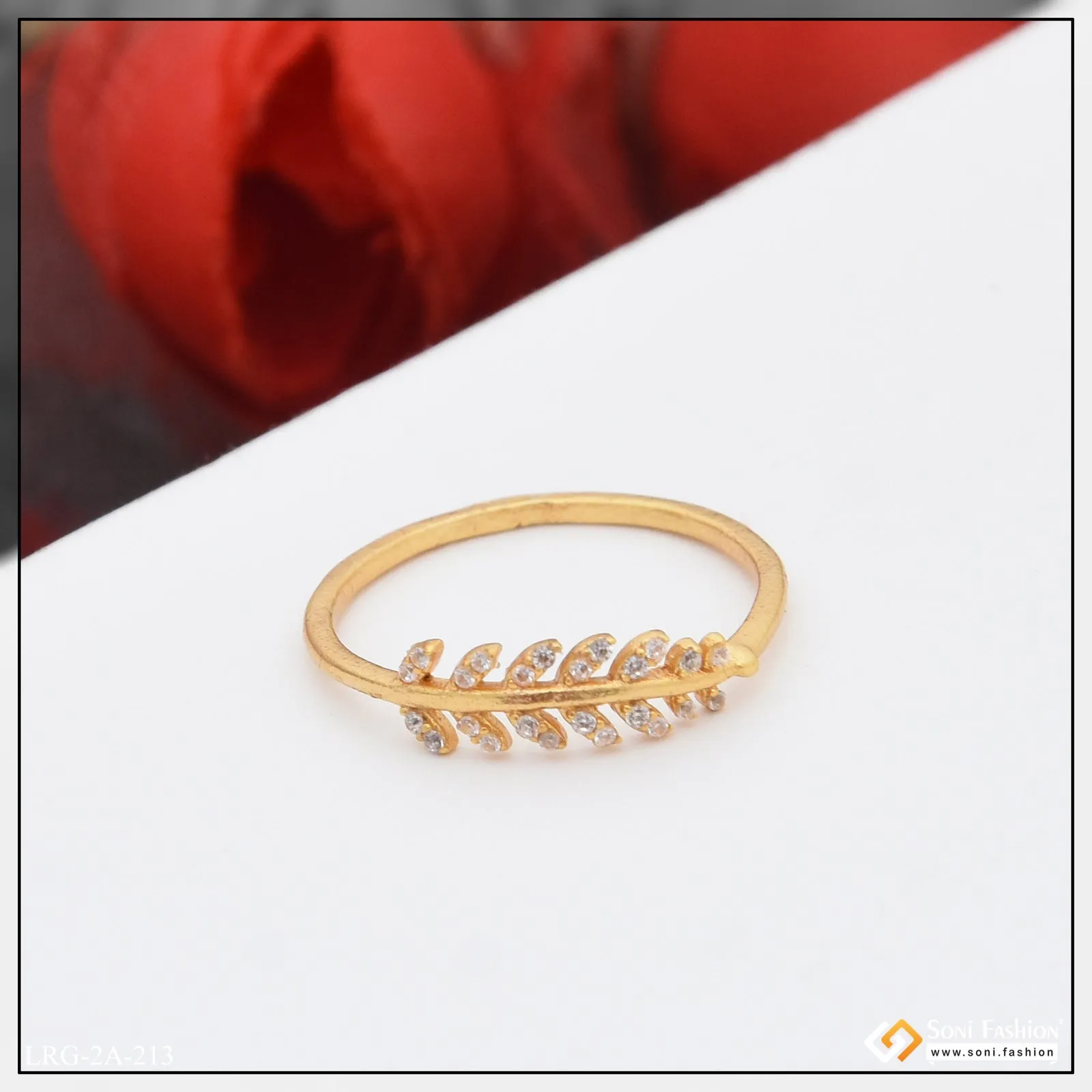 Leaf Design with Diamond New Style Gold Plated Ring for Ladies - Style A213